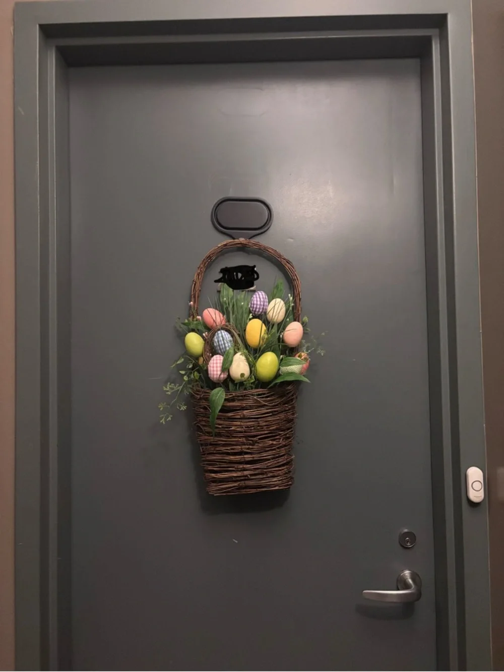 Spring/ Easter Egg Basket door wreath